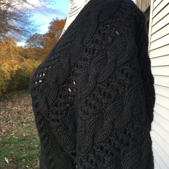 Express Design Studios Hand Knit Cashmere/Wool/Yak Black V-Neck Soft Sweater - Picture 11 of 14